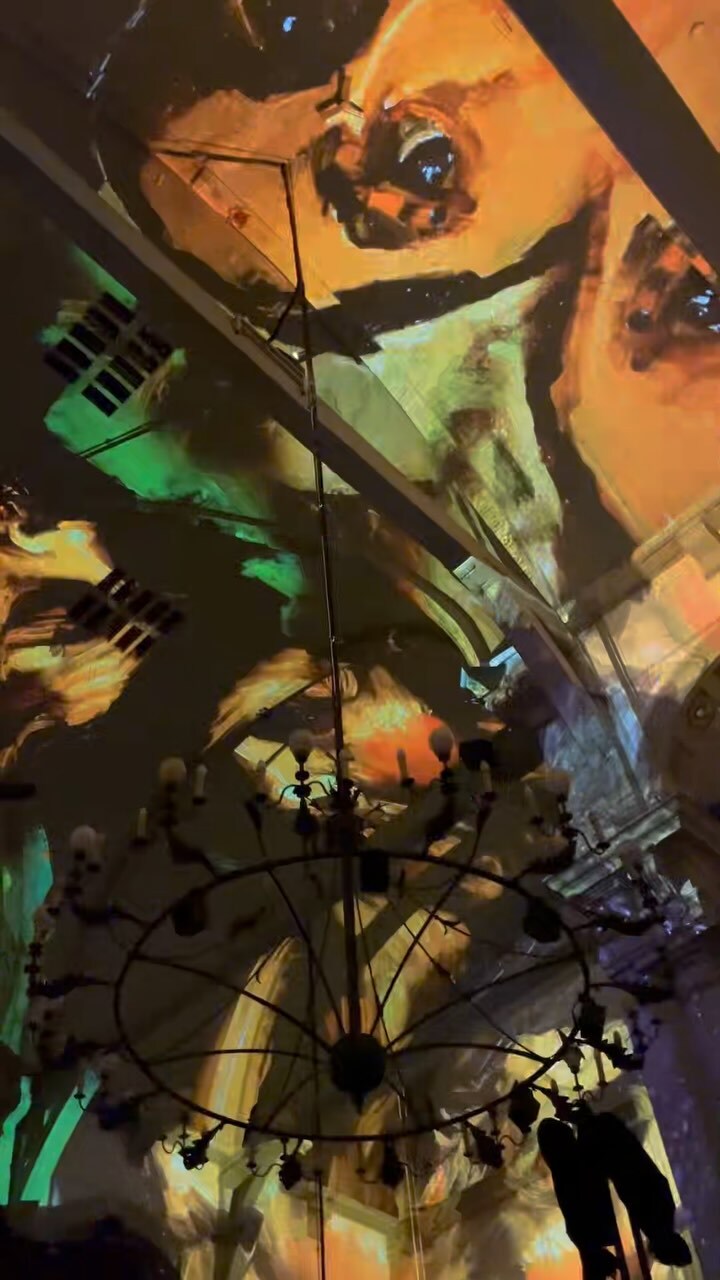 What if Van Gogh and Rembrandt could meet through light and sound?✨ Van Gogh & Rembrandt in Amsterdam is a one-of-a-kind immersive show where two Dutch masters come to life inside the historic Noorderkerk️. Step into a 360° world of swirling brushstrokes 🎨, echoing letters, and timeless inspiration. Discover how Van Gogh found a kindred spirit in Rembrandt. Right here in the heart of Amsterdam. This is not a museum visit. This is art you can feel.
#VanGoghAndRembrandt #ImmersiveExperience #AmsterdamArtShow #LightAndSoundShow #VanGoghInAmsterdam #RembrandtMagic #Noorderkerk #ThingsToDoInAmsterdam #DutchArt #ArtThatMovesYou